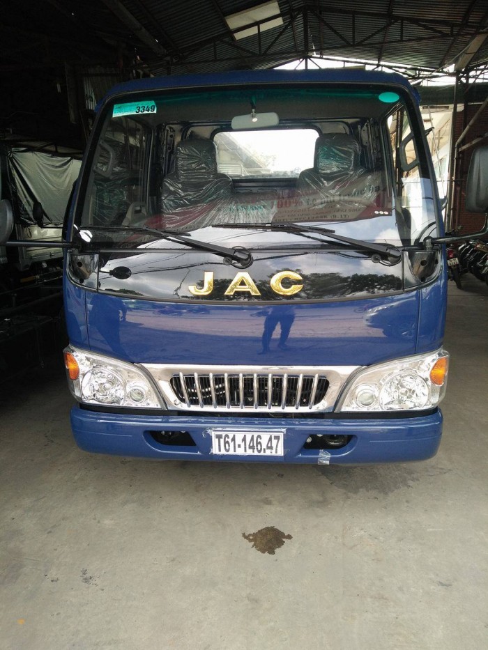 Xe tải Jac 2t4, trả góp 90%, lãi suất cực thấp, ưu đãi 3 năm bảo hành miễn phí.