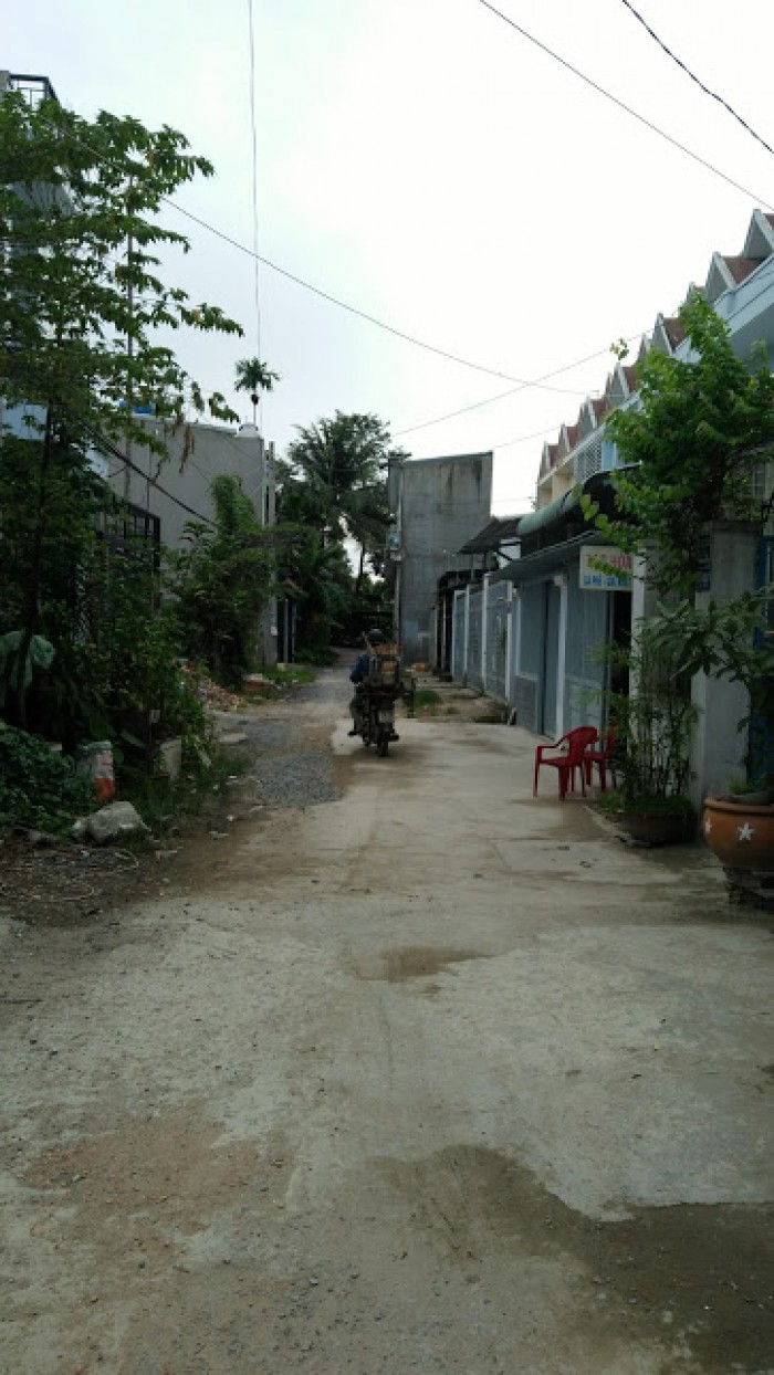 Bán đất thổ cư sổ hồng riêng khu dân cư DT 4 x 16 gần chợ, trường CĐ Điện Lực