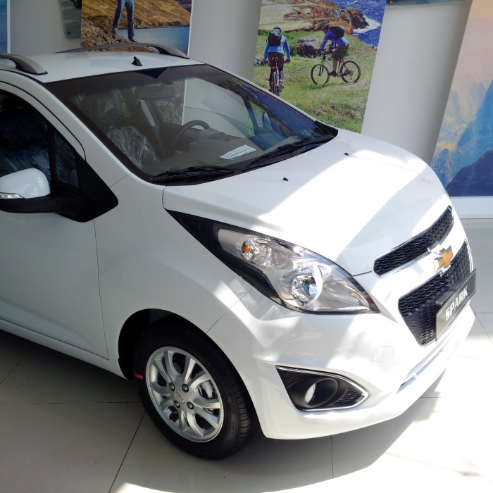 Chevrolet Spark LT  2017, hỗ trợ vay ngân hàng 80%.