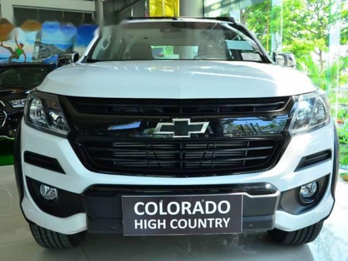 Chevrolet Colorado Highcountry 2017, hỗ trợ vay ngân hàng 80%.