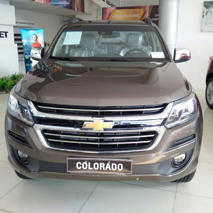 Chevrolet Colorado  2.8 AT 4X4 2017, hỗ trợ vay ngân hàng 80%.