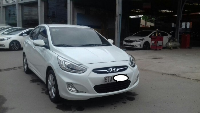 Bán Hyundai accent 1.4MT 2014 trắng BSTP