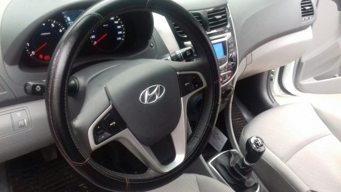 Bán Hyundai accent 1.4MT 2014 trắng BSTP
