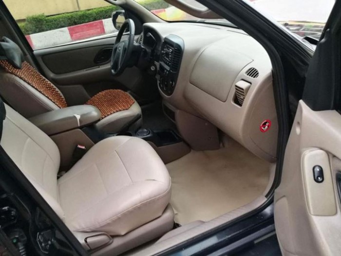 Cần bán Ford Escape XLT 3.0 V6 - 2003