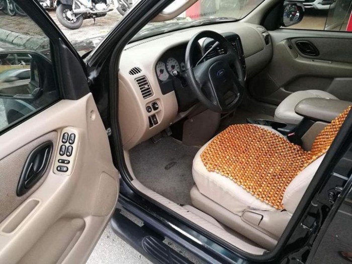 Cần bán Ford Escape XLT 3.0 V6 - 2003