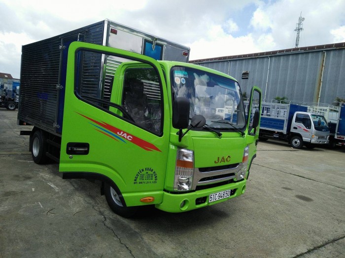 Xe jac 2t4 mới 100% đời 2017. Màu xanh chuối đẹp lạ, trả góp cao tới 95%