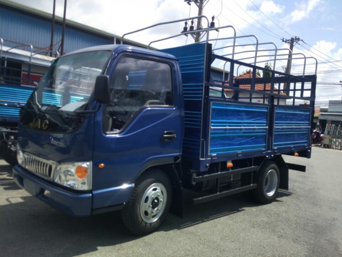 Bán xe tải jac 1.25 tấn hỗ trợ trả góp 90% máy isuzu