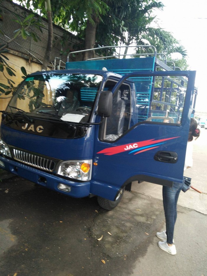 Bán xe Jac 2t5, trả góp 90%, bảo hành cao 5 năm, đời 2017, mới 100%