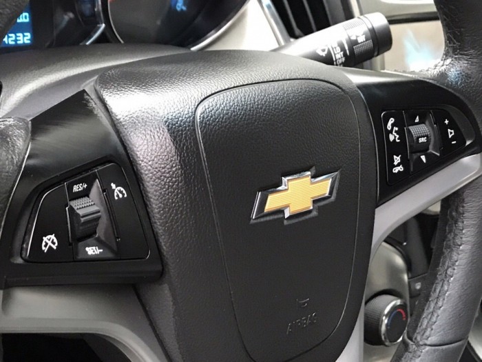 Hàng lướt - Chevrolet Cruze LTZ lăn bánh lần đầu 2016 màu trắng