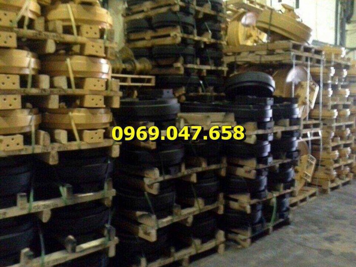 Dẫn hướng máy xúc ủi đào Komatsu