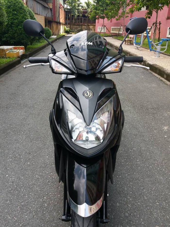 SYM Symphony SR 125 Kiểu Dáng SH 2 Thắng Đĩa Đồng Hồ Điện Tử To Cao Sang Trọng