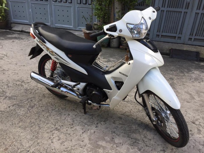 Honda Wave A ,nguyên zin,màu trắng, xe đẹp lung linh