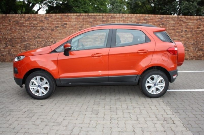 Ford Ecosport mới 2017, hỗ trợ vay lên đến 85%, giá cạnh tranh, chưa gồm giá giảm.