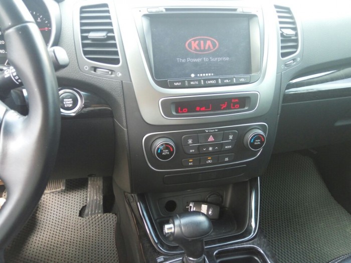 Kia Sorento New 2.4 AT, màu trắng, 2015, bản full cao cấp nhất