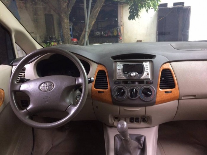 Cần bán Toyota Innova 2.0G, sản xuất 2010. Xe rất đẹp