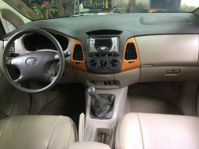 Cần bán Toyota Innova 2.0G, sản xuất 2010. Xe rất đẹp
