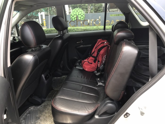 Nhà cần bán xe Kia Carens 2013 màu Xám bạc tự động