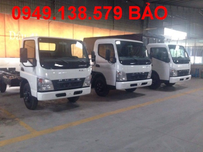 Xe tải Mitsubishi Fuso 5tan thùng mui bạt Mitsubishi Fuso 5T thùng kín