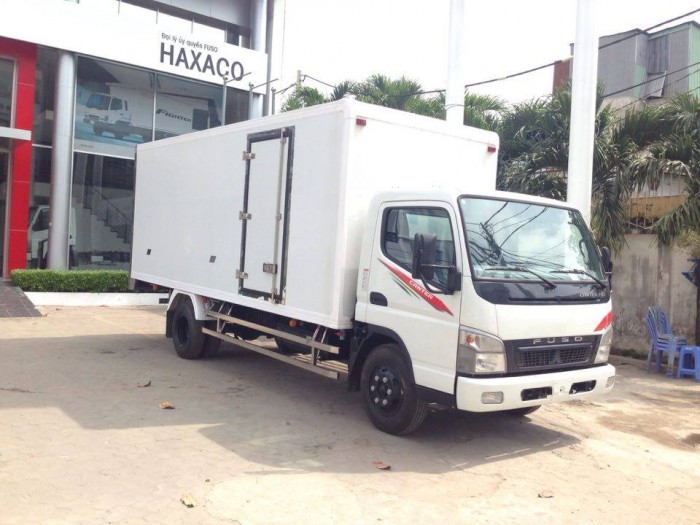 Xe tải Mitsubishi Fuso 5tan thùng mui bạt Mitsubishi Fuso 5T thùng kín