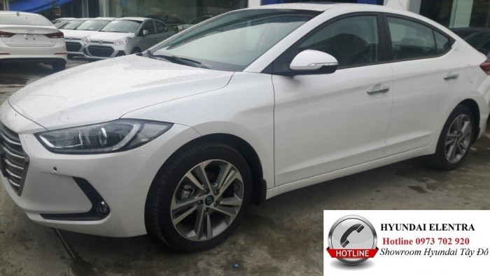 Giá bán xe hyundai elantra 1.6 số tự động