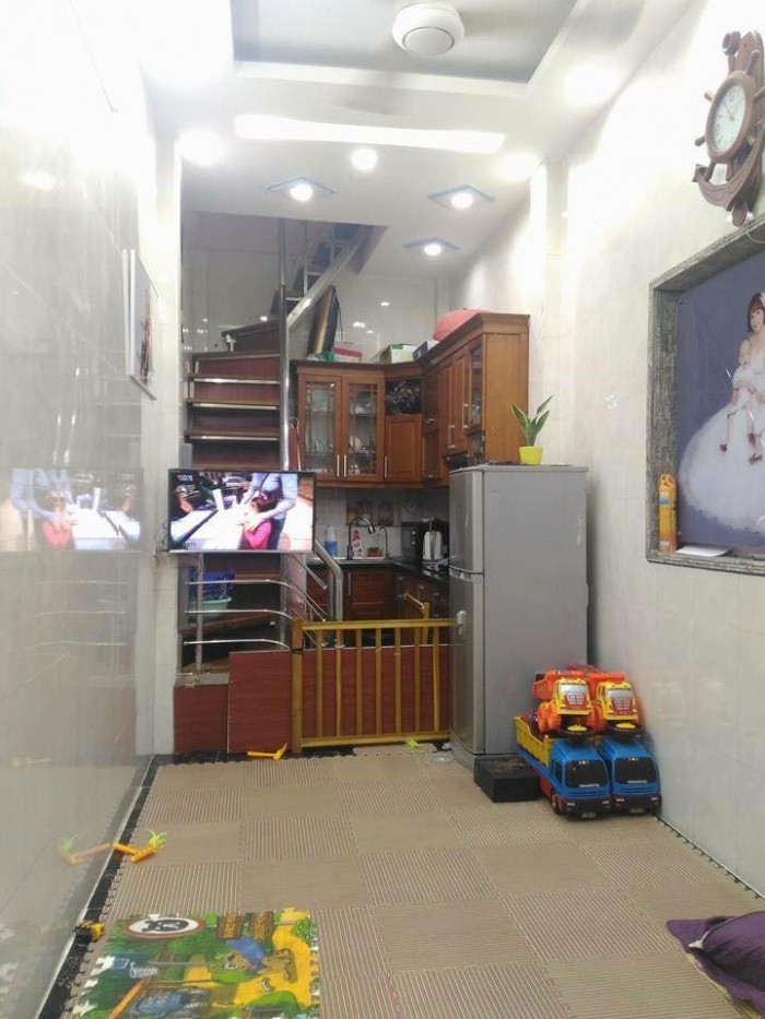 Nhà 25M2 Xây 5 Tầng, Phố Quan Nhân, Thanh Xuân, ô tô đỗ gần.