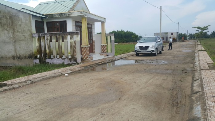 Cần Bán Gấp 3 Lô Gần Chùa Phật Cô Đơn,Shr Xây Dựng Tự Do