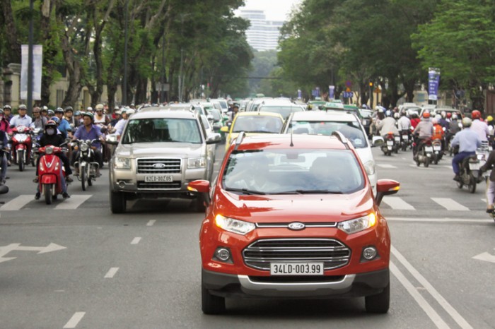 Hot ! Ford  Ecosport Tita 2017, vay 85% giá trị xe, cơ hội  hoàn lại 50% giá trị xe.