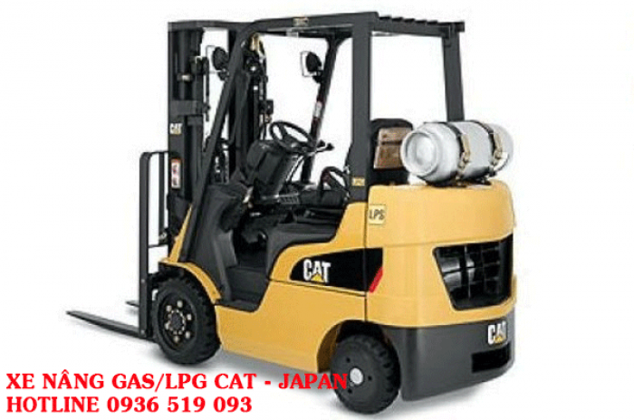 Xe nâng dầu 2.5 tấn CAT xuất xứ Nhật Bản giá tốt mới 100%