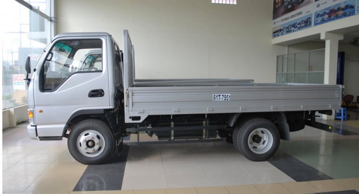 Giá bán xe tải JAC 1.99 Tấn Thùng Bạt đâu vuông - ( nhập khẩu 2017 )