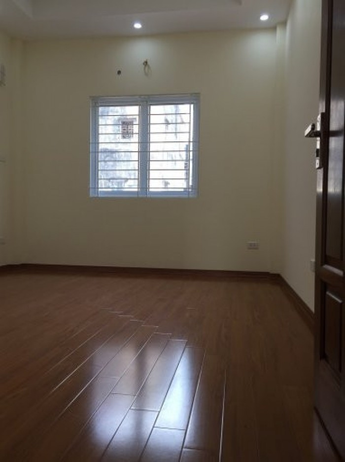 Bán nhà riêng ở La Khê, Hà Đông, 32m2, 4 tầng mới đẹp, nội thất xịn