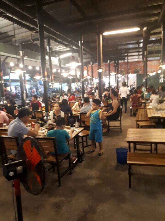 Cần sang gấp quán Nướng tại bàn mặt tiền đường Lê Đức Thọ, phường 6 - Quận Gò Vấp
