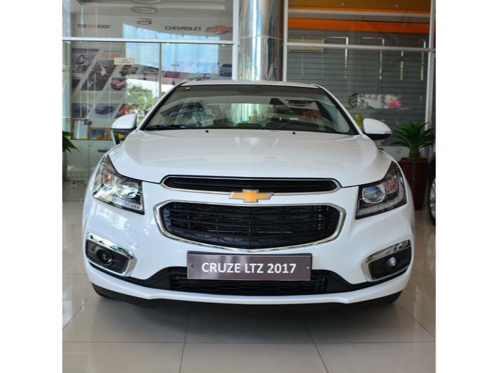 Chevrolet Cruze số tự động - Khuyến mãi 70 triệu trong tháng 8.2017