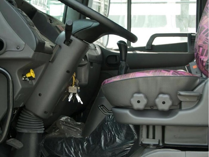 Xe tải đông lạnh Hyundai HD210 nhập khẩu nguyên chiếc từ hàn quốc(korea)