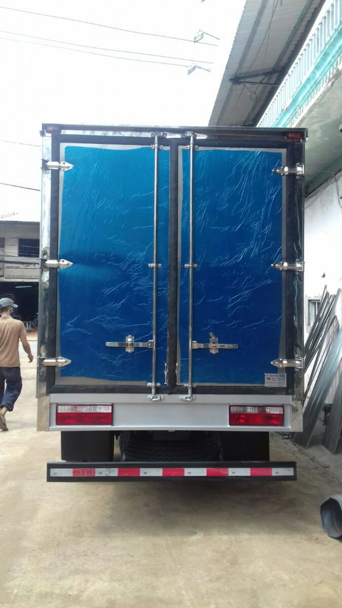 Xe tải jac 2t4 thùng kín