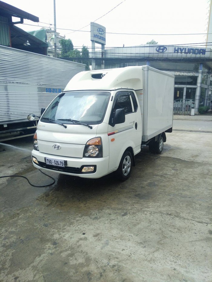 Mua bán xe tải Hyundai H100/ Xe tải Hyundai nhập khẩu nguyên chiếc từ Hàn Quốc