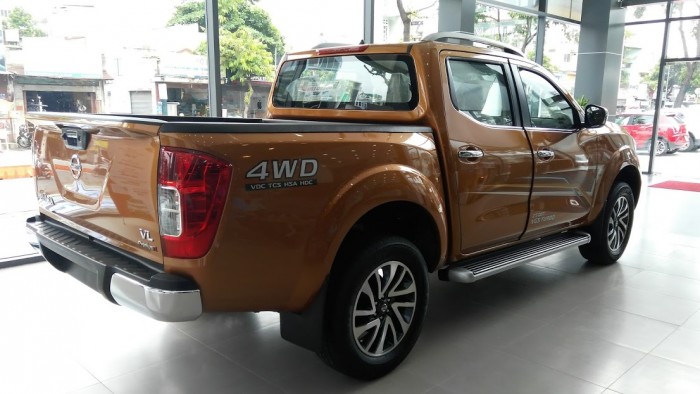 Navara Vl 2 Cầu Số Tự Động, Xe Giao Ngay, Đủ Màu, Hỗ Trợ Vay Đến 80%