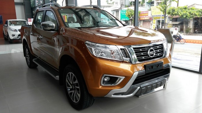 Navara Vl 2 Cầu Số Tự Động, Xe Giao Ngay, Đủ Màu, Hỗ Trợ Vay Đến 80%