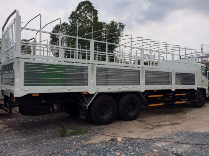 Xe tải Hino 15 Tấn FL8JTSL giá ưu đãi cực mềm
