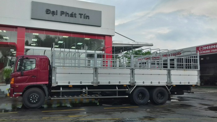 Xe tải Hino 15 Tấn FL8JTSL giá ưu đãi cực mềm