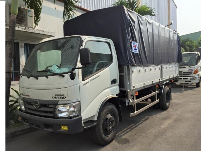 Xe tải HINO WU342 4,5 tấn