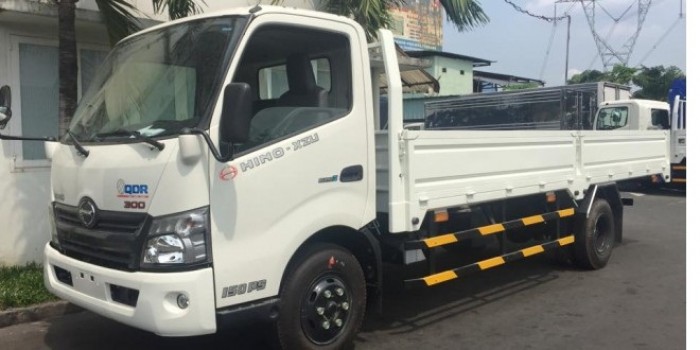 Xe tải HINO WU342 4,5 tấn