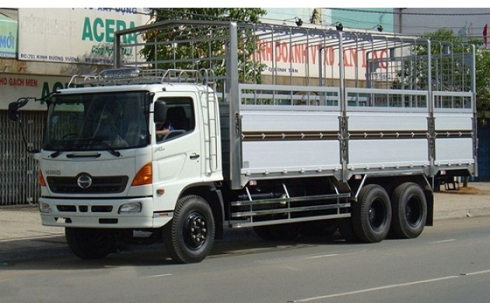 Xe tải HINO WU342 4,5 tấn