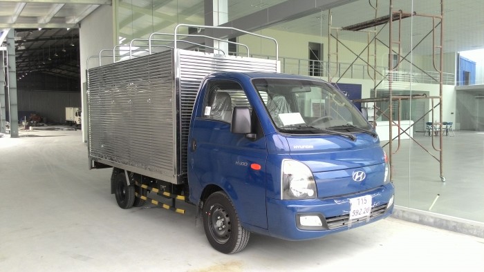 Giá xe tải huyndai 1T25 - H100 - thùng bạt tại Bình Dương