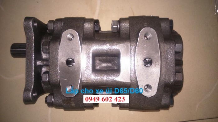 Bơm thủy lực xe ủi D60, D65.