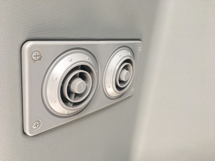 Xe du lịch jac 16 chỗ m268 nhập khẩu nguyên chiếc