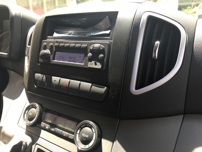 Xe du lịch jac 16 chỗ m268 nhập khẩu nguyên chiếc