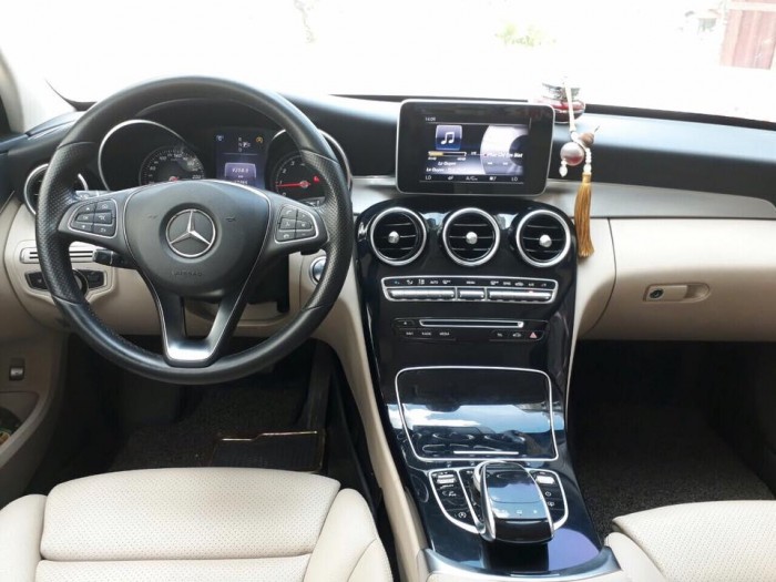 Bán xe Mercedes c200 đời 2015 biển Hà Nội đẹp