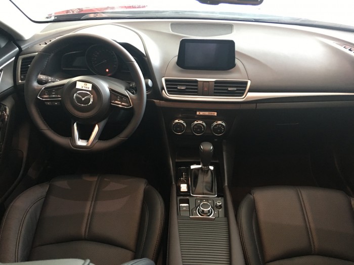 Mazda 3 Facelift 1.5L Hatchback Face lift, Bảo hành 5 năm