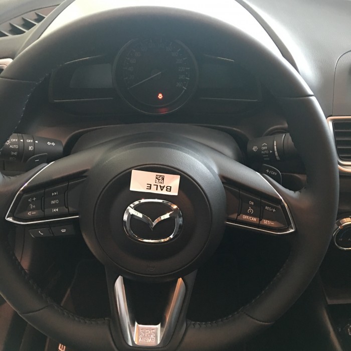 Mazda 3 Facelift 1.5L Hatchback Face lift, Bảo hành 5 năm