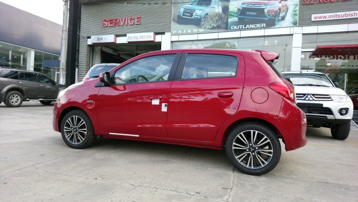 Cần bán xe Mitsubishi Mirage CVT màu Đỏ có bán trả góp giá tốt nhất